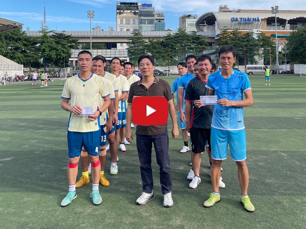 Giao lưu bóng đá đội Văn phòng và Kỹ thuật địa chất kỷ niệm 15 năm thành lập công ty